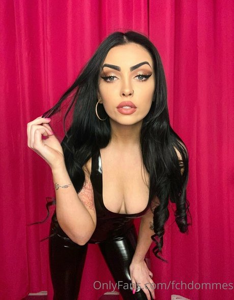 fchdommes modèle xxx archive