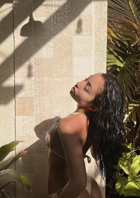 Alessya Farrugia étoile sympa galerie