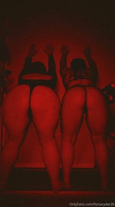 fionaryder26 star du porno parfaite img