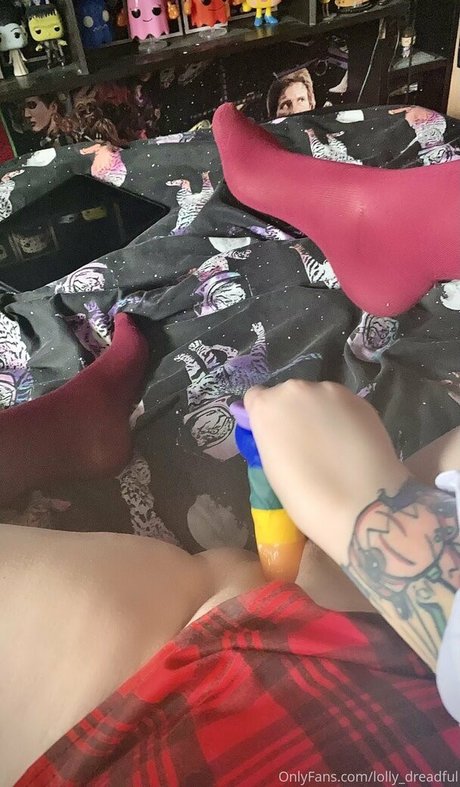 tatouages ​​blonds onlyfans exclusif chaud image