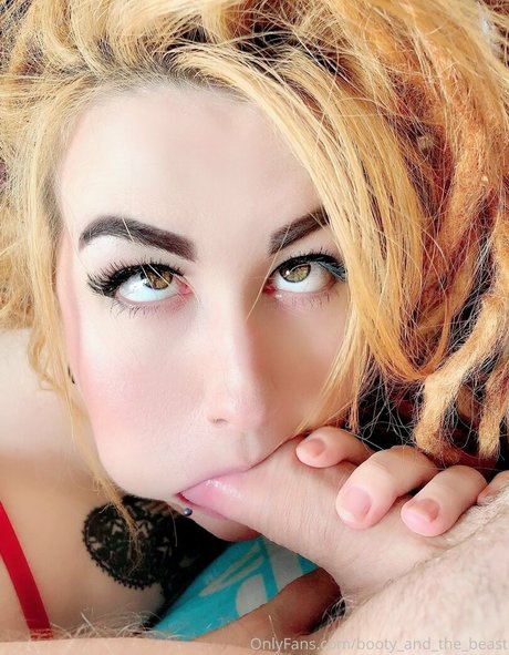 fans de monstres uniquement nu sexy archive