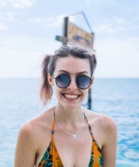 Karen Bachini étoile magnifique des photos