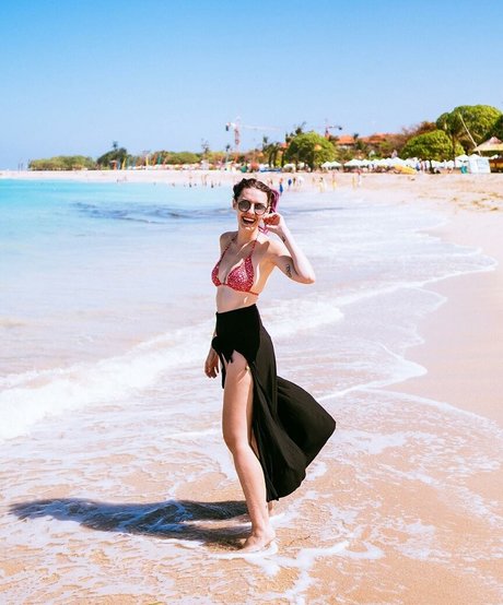 Karen Bachini haut étoile photo