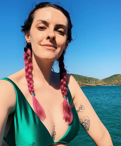 Karen Bachini star du porno xxx images