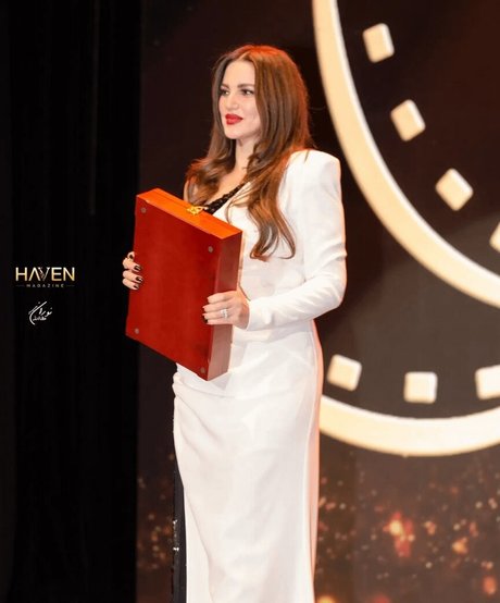 Dorra Zarrouk art de star du porno archive