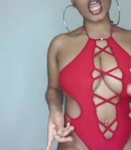 Lady Dadoune modèle de sexe collection