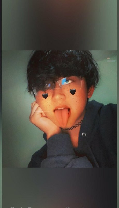 femboysnom étoile magnifique galerie