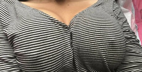 Mia 3 modèle artistique galeries