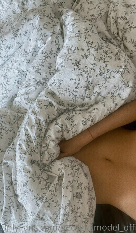 fellation publique onlyfans belle chaude archive