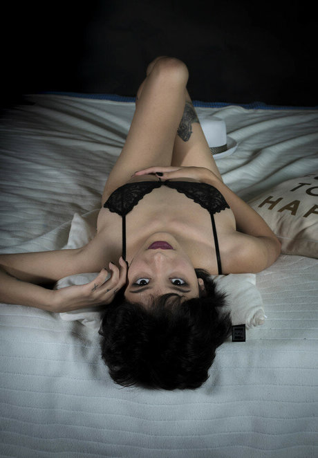 Toxic Mermaid art star du porno collection