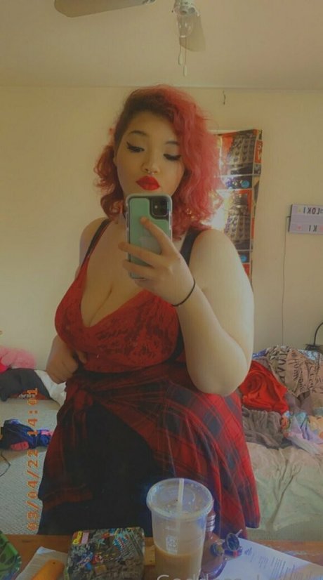 goddessofthecosmos étoile nue photo