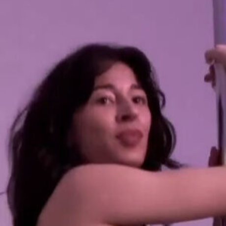 Cameron Canela modèle adulte img