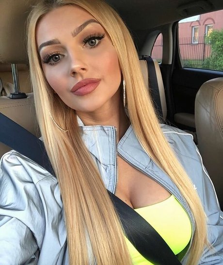 Gabriella Szklarz actrice de nus des photos