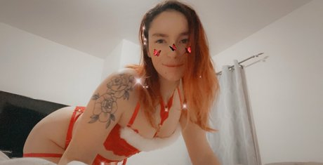 chaton courbé onlyfans hd jolie collection