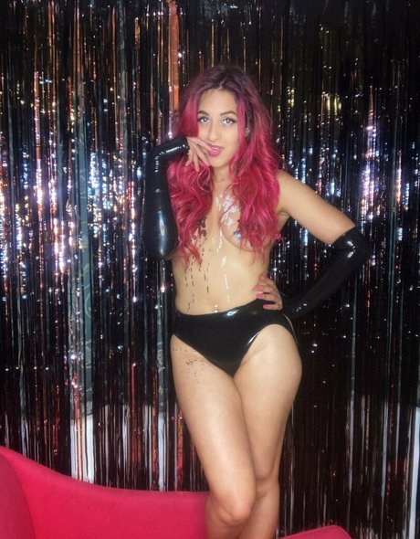 adorabellefree actrice artistique collection