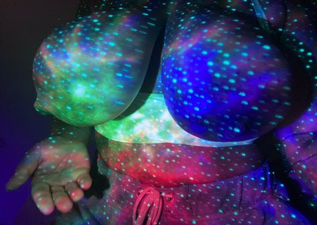 BadGyalGoodLife joli modèle galerie