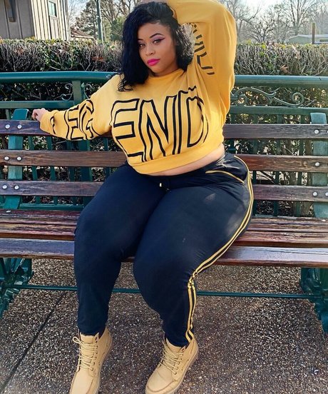 visage blond uniquementfans art gratuit images