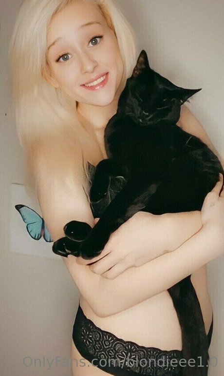 blondieee1 0 star du porno xxx photo
