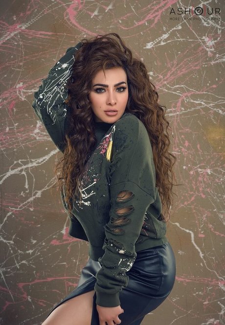 Mirhan Hussein mannequin image