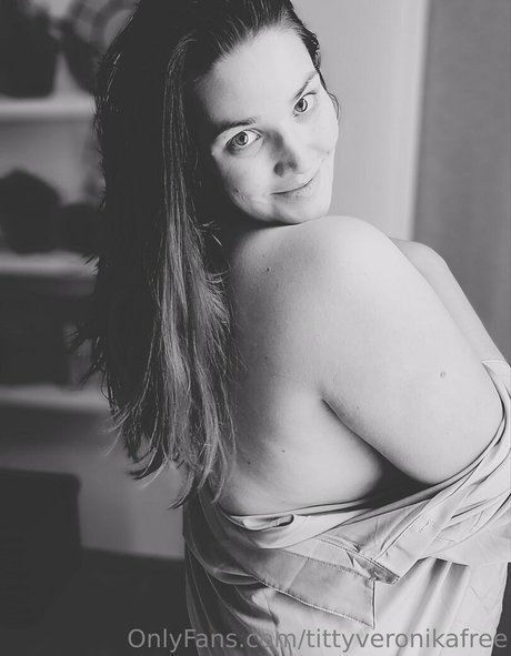 tittyveronikafree star du sexe photo