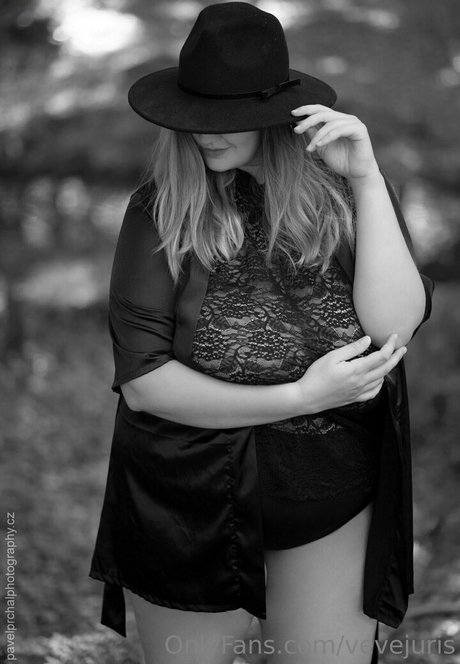 tittyveronikafree actrice pornographique galerie