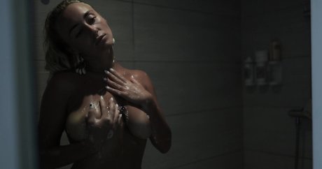 Staceyadams étoile nue image