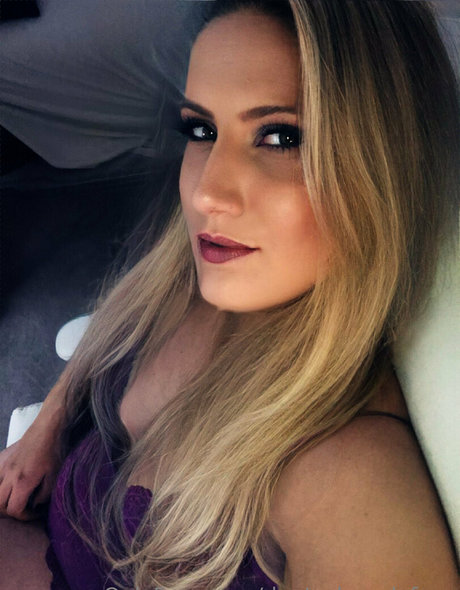 conversations cochonnes uniquement pour les fans nue en haute qualité collection