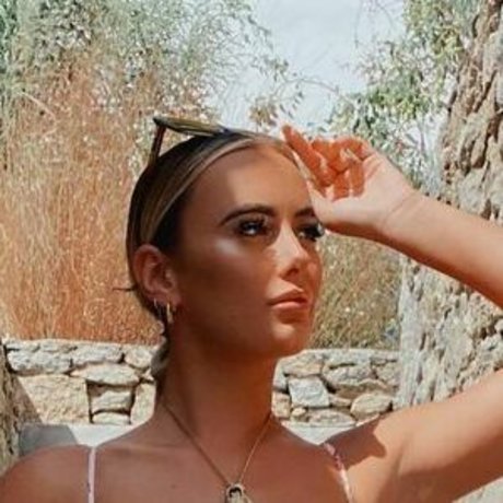 Millie Court star du porno en haute qualité photos