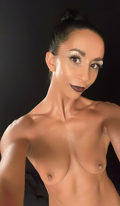 Laetitia Bouffard Roupe modèle exclusif galerie