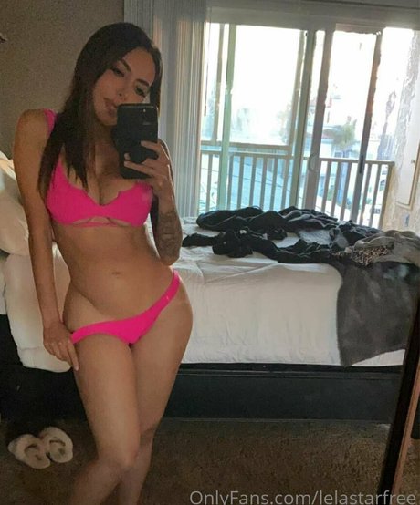 lelastarfree modèle magnifique photos