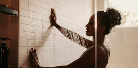 Mslunarose actrice érotique des photos