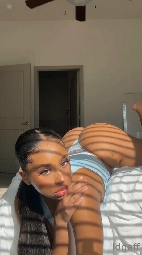 fellation asiatique onlyfans gratuit xxx image