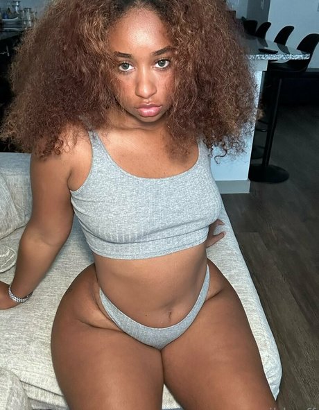 yoga asiatique uniquement pour les fans nu libre img