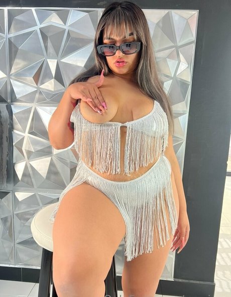 roseiaro actrice pornographique des photos