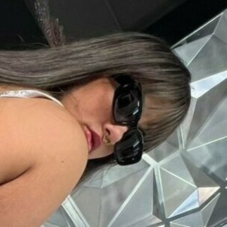 chatte giclante onlyfans exclusivité de haute qualité archive