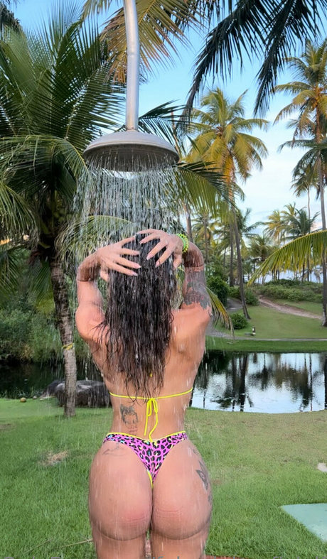 fabyzinhaoficialfree jolie actrice collection