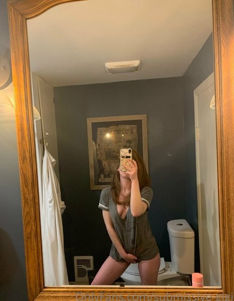 submissive gigi joli modèle image