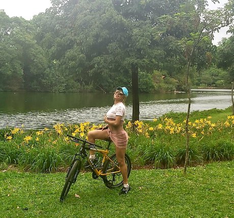 blonde aux gros seins onlyfans bel art photos