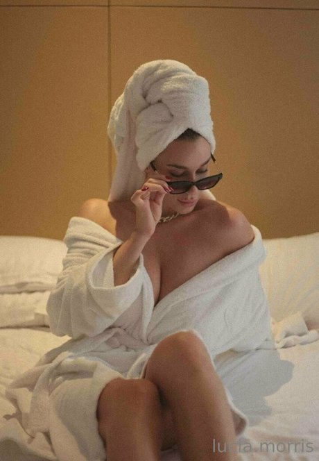 lucia morris star du porno chaud images