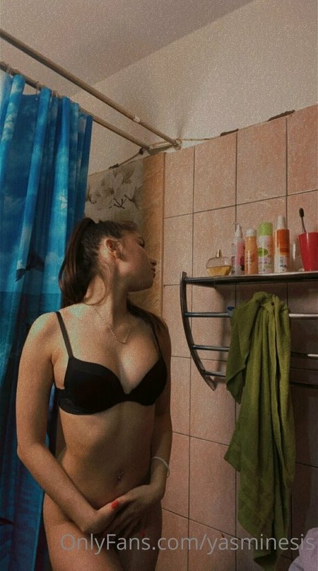 YasMineSis étoile de haute qualité photos