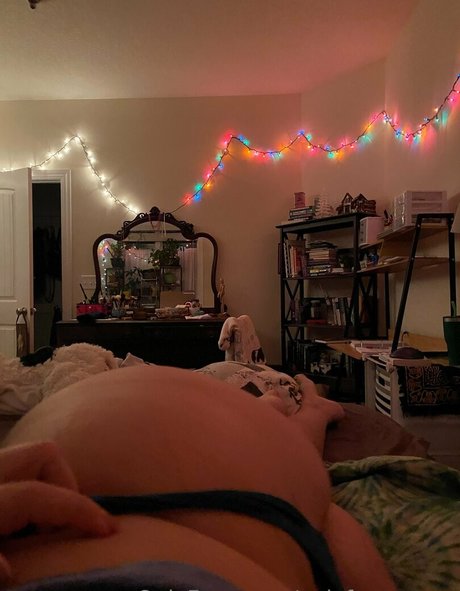 onlyfromsaraa modèle magnifique galerie