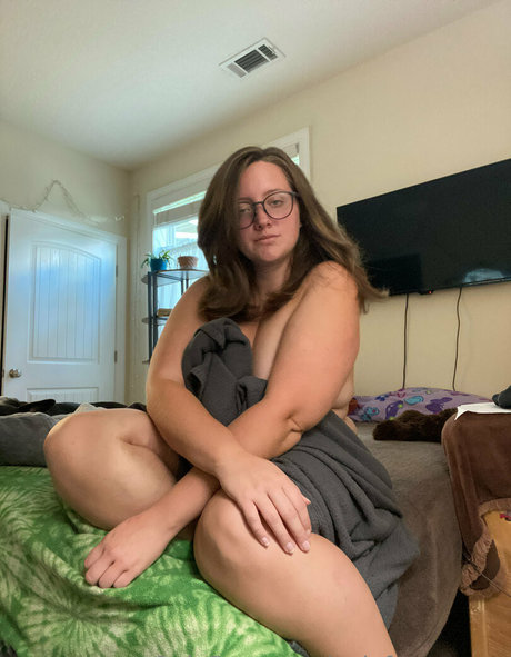 onlyfromsaraa étoile adulte photos