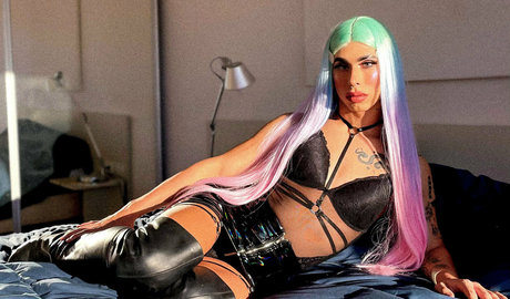 pom-pom girl nue onlyfans sexy meilleur des photos