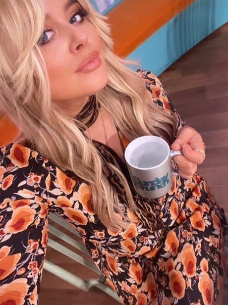 Emily Atack modèle magnifique galeries