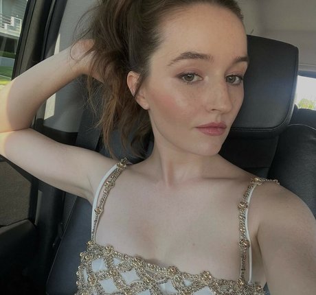 Kaitlyn Dever actrice exclusive des photos
