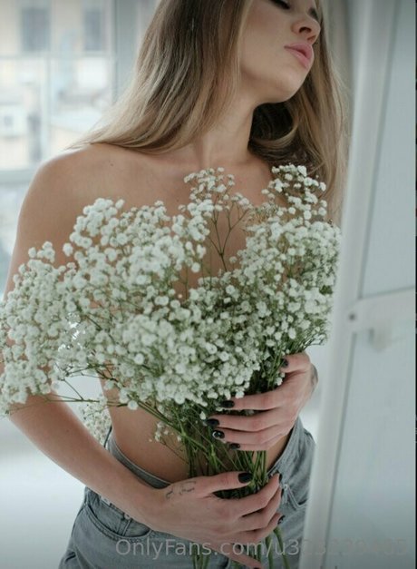 yourlustfullover modèle pornographique des photos