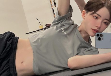 Eimi Fukada mannequin photos