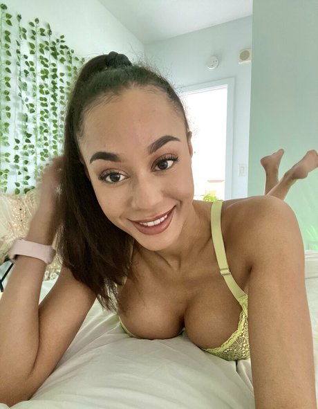 fans de gothique asiatique uniquement haut por photos