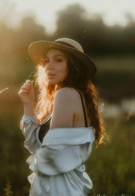 seuls les fans potelés nus érotiques galerie