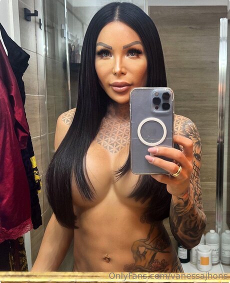 vanessajhons actrice exclusive photo
